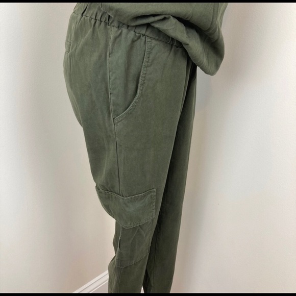 Motherhood Maternity Army Green Car… - Picture 11 of 13